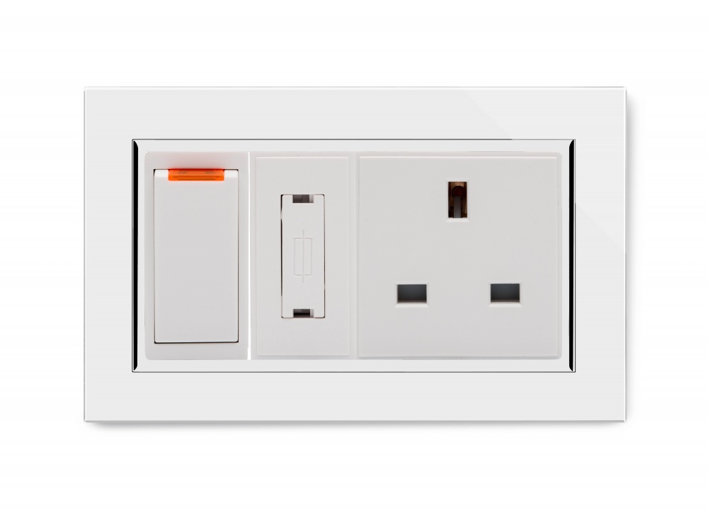 Crystal CT Switched Fused Spur with 13A Unswitched Socket White